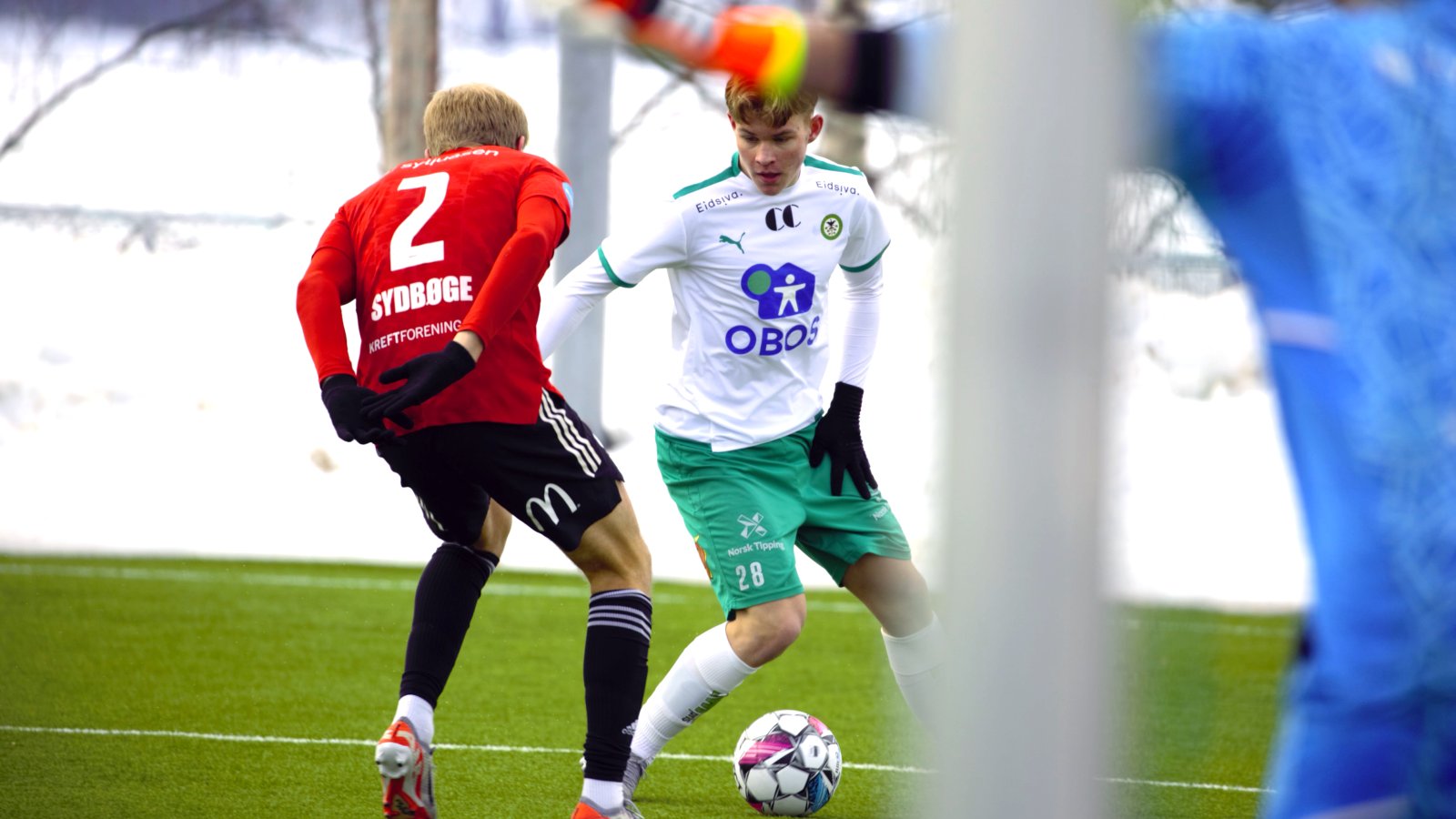 mengshoel-med-flagget-p-brystet-hamkam